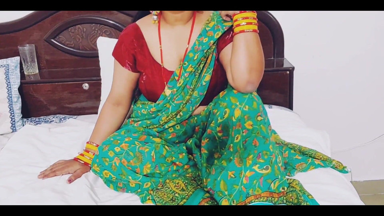 Hotty Jiya Sharmaa: 印度继兄和继妹最好的性爱视频，音频清晰