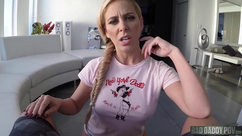 BadStepFamilyPov: Cherie Deville si fa distruggere il culo dal suo patrigno
