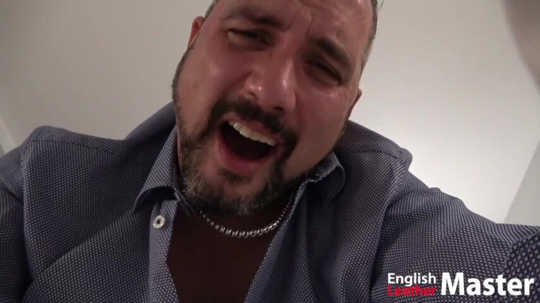 EnglishLeathermaster: Affärsman älskar sissy POV verbal