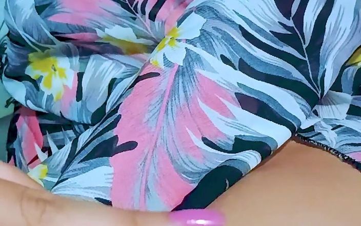 Little Dessert: Pretty Girl Fingering Pink Pussy in the Office Bathroom