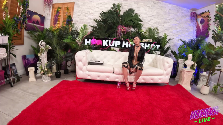 HookUp HotShot-BTS: Bts - Alexa Chains and Nade Nasty