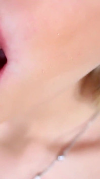 POVPERV. Con đĩ phục tùng naomi woods đôi môi tuyệt vời trên con cu của tôi thổi kèn!