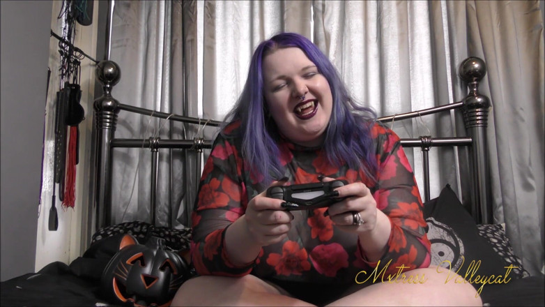 Mxtress Valleycat: Gamer ghoul