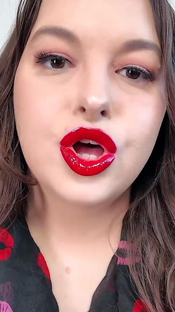 Glossy Red Lips JOI (Sydney screams fetish)