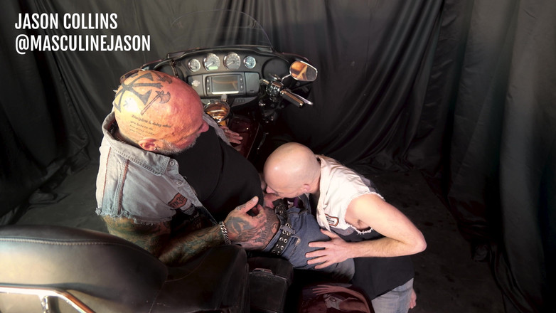 MasculineJason - Jason Collins: Mi scopo san valentino in discoteca con la mia harley