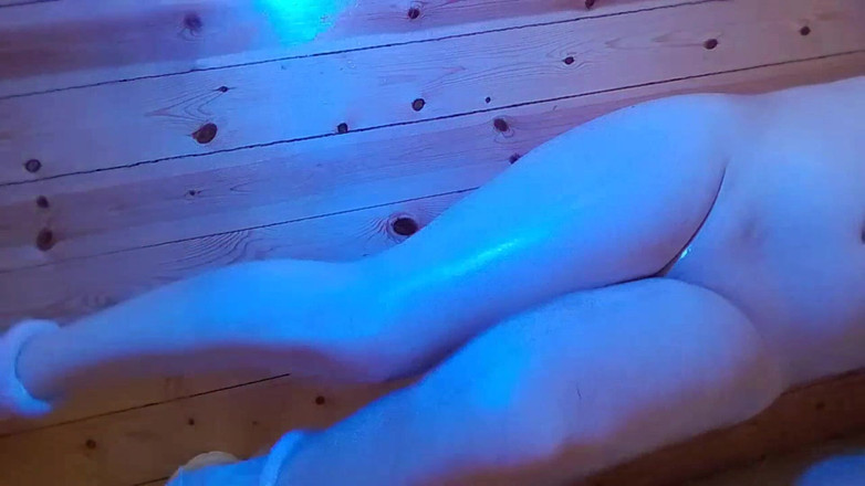 Kitty_Cross: 란제리와 립 글로스