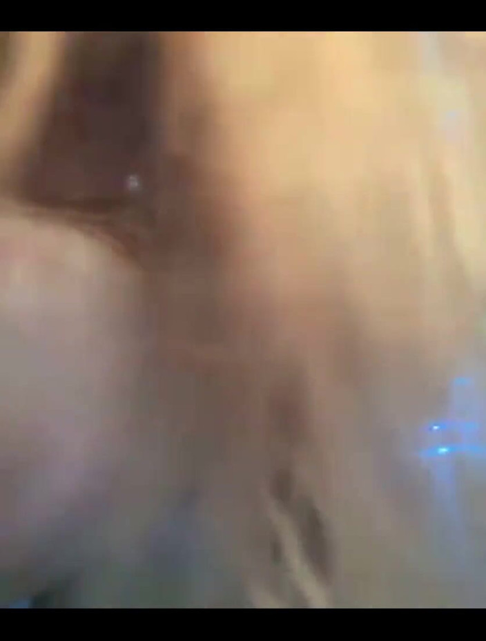 JuiceLussie: Masturbating Upside Down and Cum on the Face