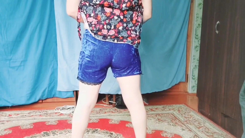 Kitty_Cross: La sexy sorellastra bbw sissy della sexy sorellastra ballerina modella...