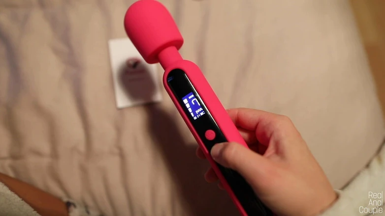 Sex toy demo leads to deep anal fuck scene Porn Videos