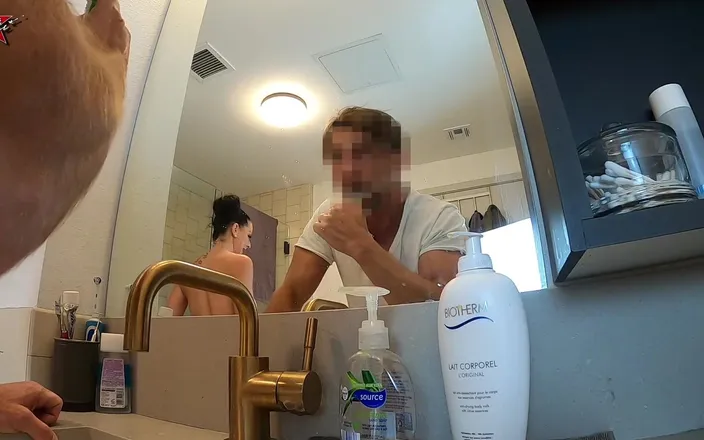 Texas Patti: Stepson Seduced in the Bathroom