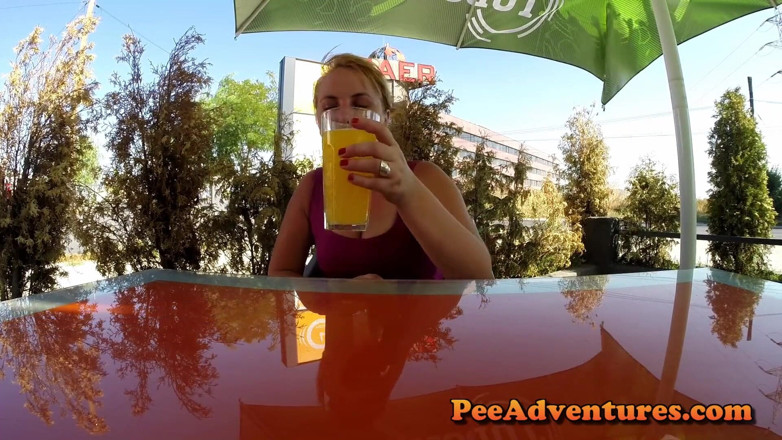 Pee Adventures: Entspannen, Pizza essen und viel Saft trinken