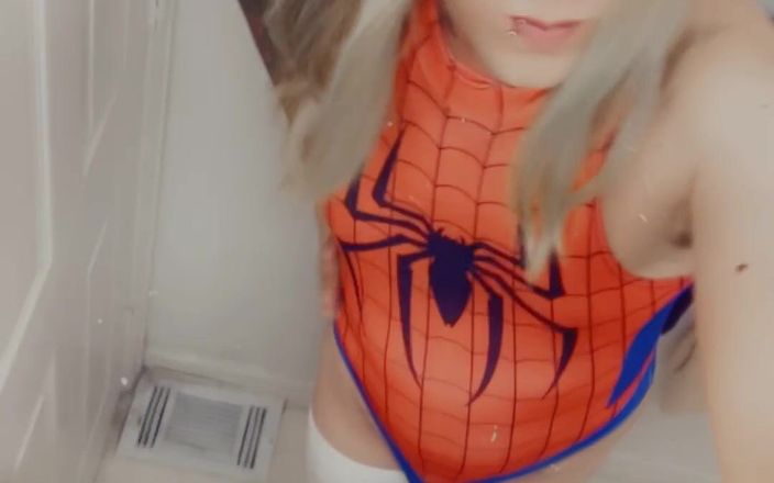 Mykie Melatonin: 놀고 싶어하는 섹시한 거미 소녀
