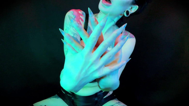 Baal Eldritch: Plaťte za můj Mani a Pedi - Findom, Ripoff, uctívání bohyně