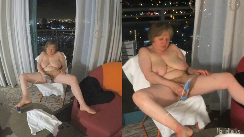 MarieRocks: MarieRocks affärskonferens på ett strandhotell, Part1