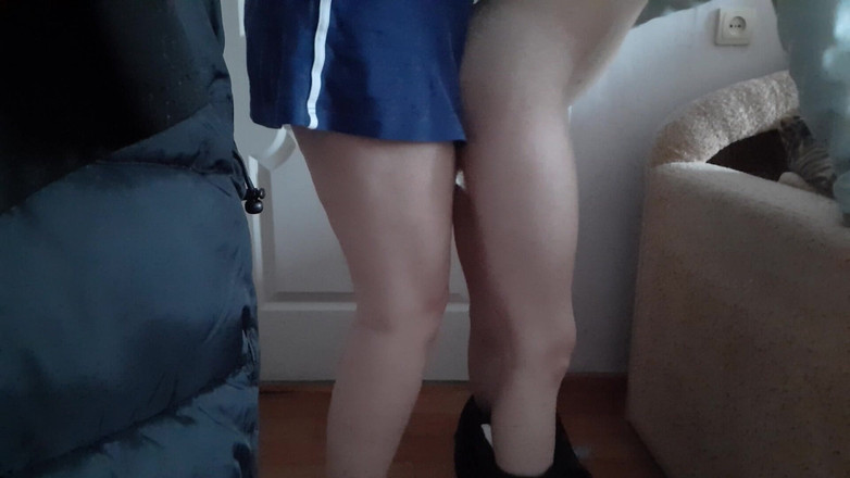 Lesbian-illusion: Wstrząsam i pieprzę moją żonę pieska butelką