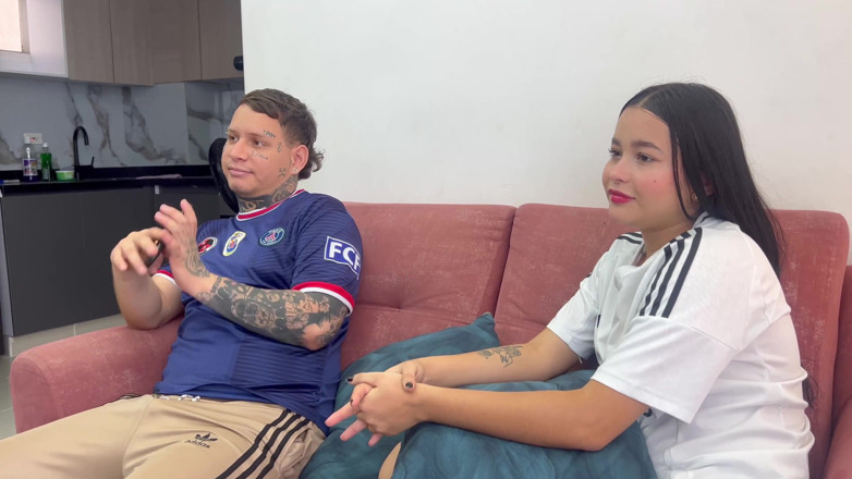 Amateurs productions: 闺蜜邀请我去看比赛