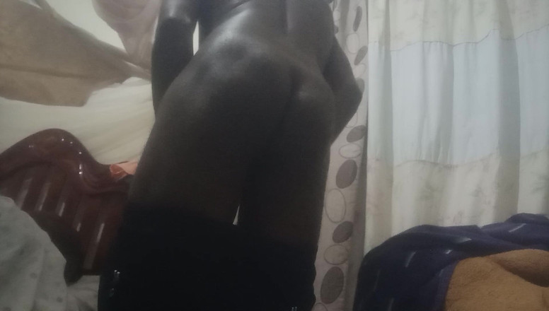 Ema2: बड़ा काला लंड अफ्रीका