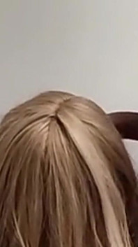 Blondă suge pula