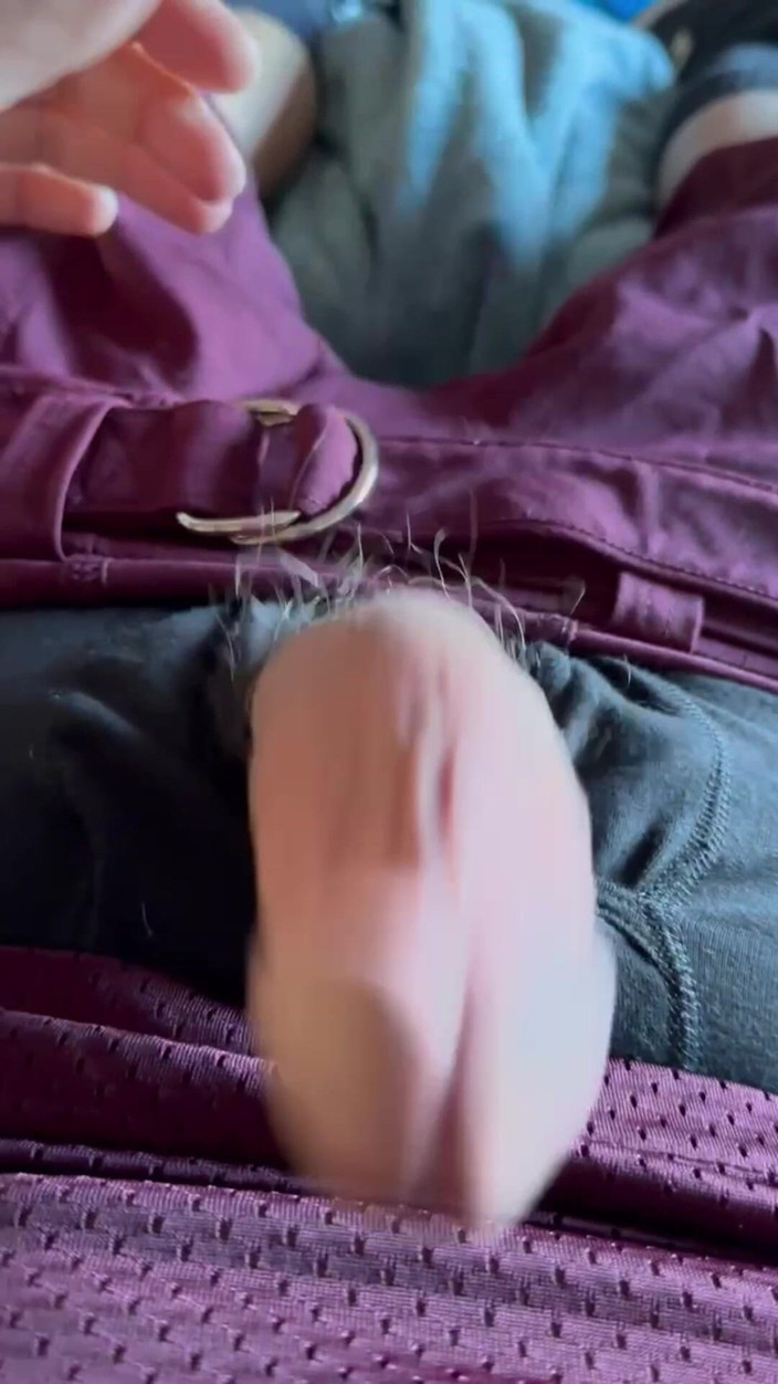 Gay Soldier Stuff: Abspritzen, indem Sie ein Paar Champion-Boxer-Briefs tragen, um sich für...