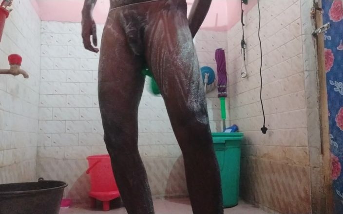 Tamil 10 inches BBC: Tamilská sexy koupelová akce