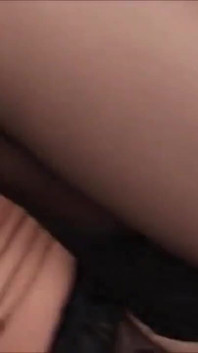 Steek deze dildo in je kont en laat me voelen hoe je ervan geniet