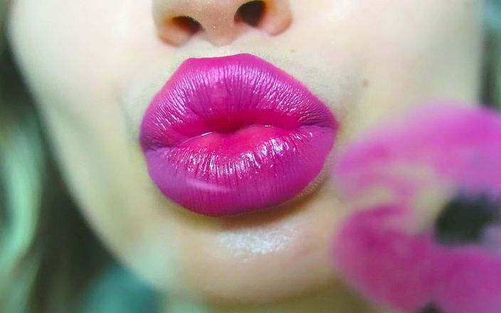 Rarible Diamond: Блискучий пухкий фіолетовий поцілунок