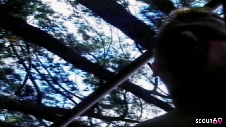 Shemale TS Collection: Loira travesti com tesão fodida anal ao ar livre por...