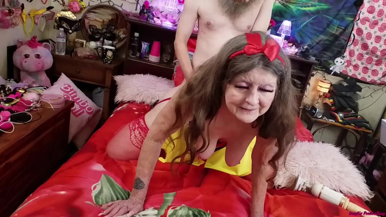 Sexy Sandra N Sir Christopher: Albă ca Zăpada futută tare # 3