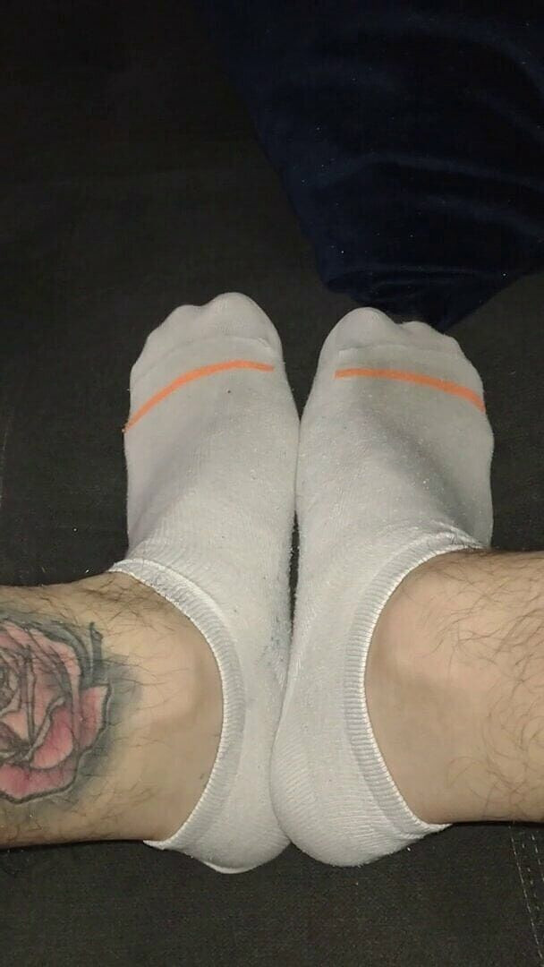 Tomas Styl: Duże stopy gotowe na wąchać je