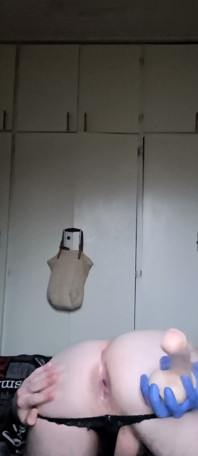 Orgasm solo cu vibrator