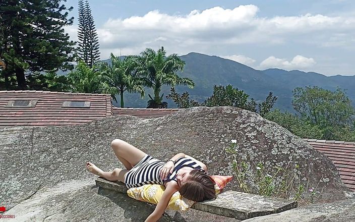skpro_: Eu encontro minha meia-irmã no pátio da cabine e acabamos...