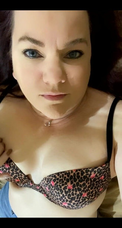 Ms Amanda: Je to ten jemný dotek, který je tak vzrušující....