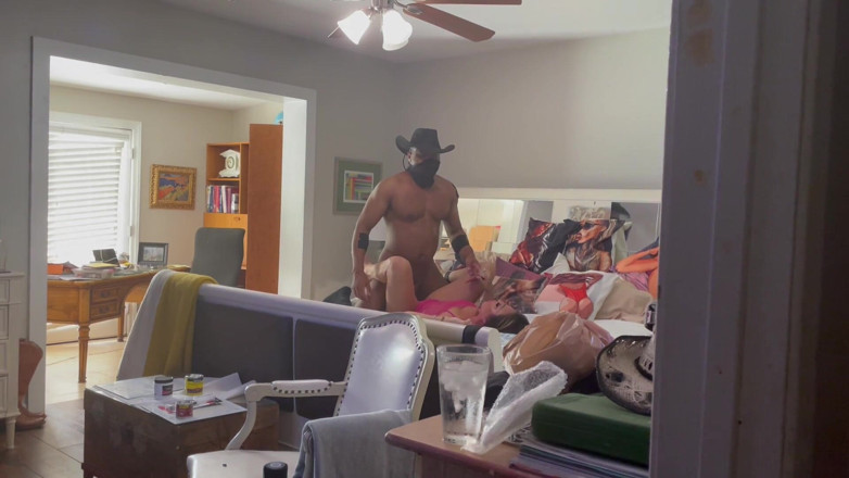 RealQueentiffy: Marido chegou em casa para mim traindo ele, e eu...