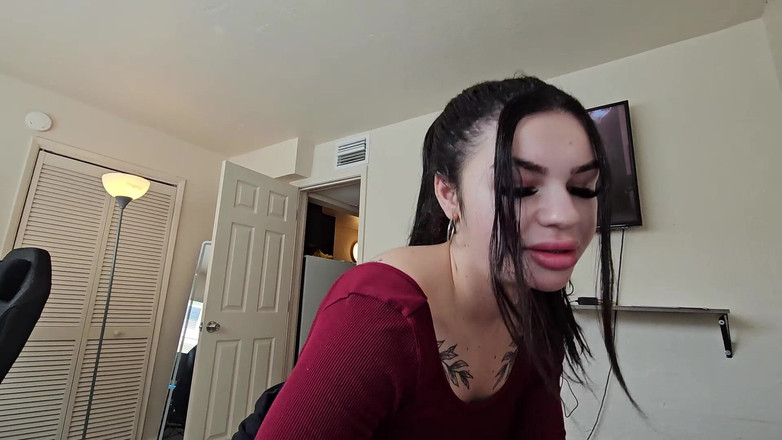 Danny Dirt: Meia-irmã precisa de uma carona até o bar nas férias...