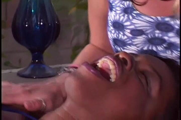 Lesbian Tales: Kundička Playhouse 3 - Jewels Jade Feat. Lola,jewels Jade - Perv Milfs N...