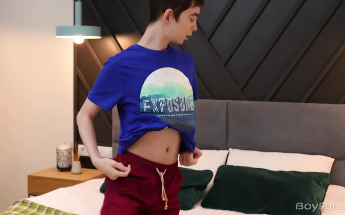 BoyFun Solo: Al Dildos His Ass
