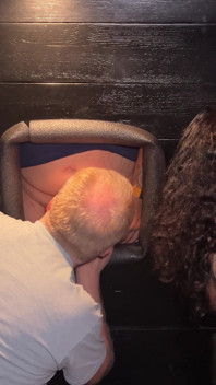 Tam video - starbutts: gloryhole müşterileri özel krem ile kahve sipariş ediyor - cliff media productions