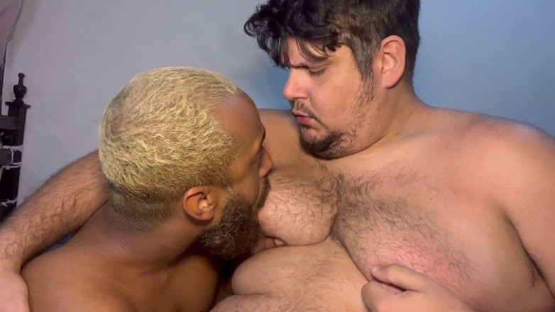 Kisserbrazil: Playing with the Plump Nipple