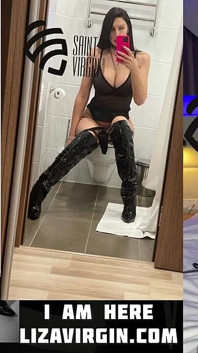 Liza Virgin Ydmyger Med Sine Nye Sko