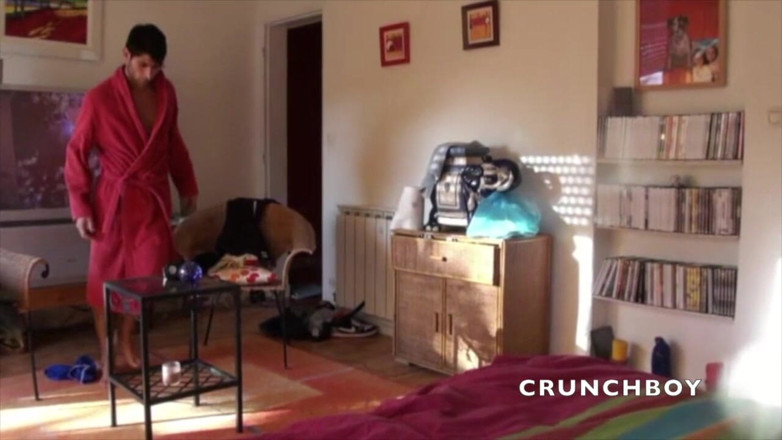 Crunch Boy: Theo मैट का xxl लंड चूसती है और उसे चोदती है