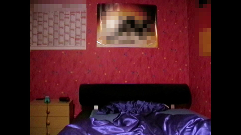 Mark Hannes: Cama joroba, masturbación