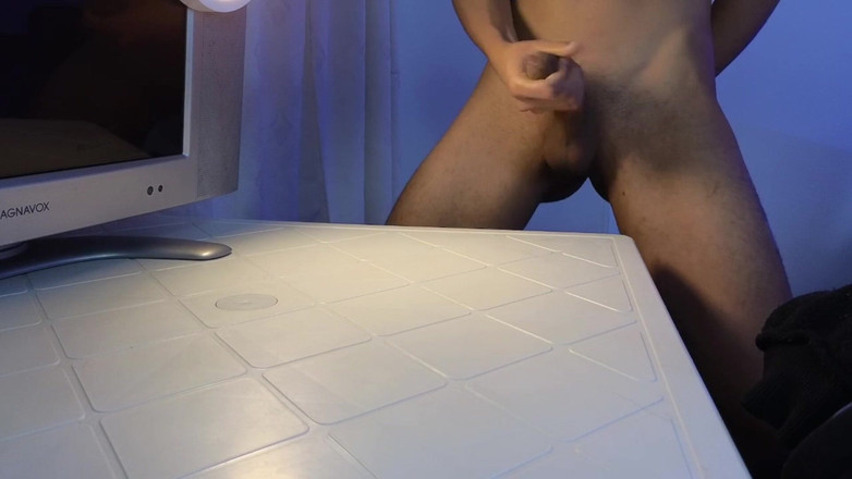 by_pandora: Sperma Je Na Stole