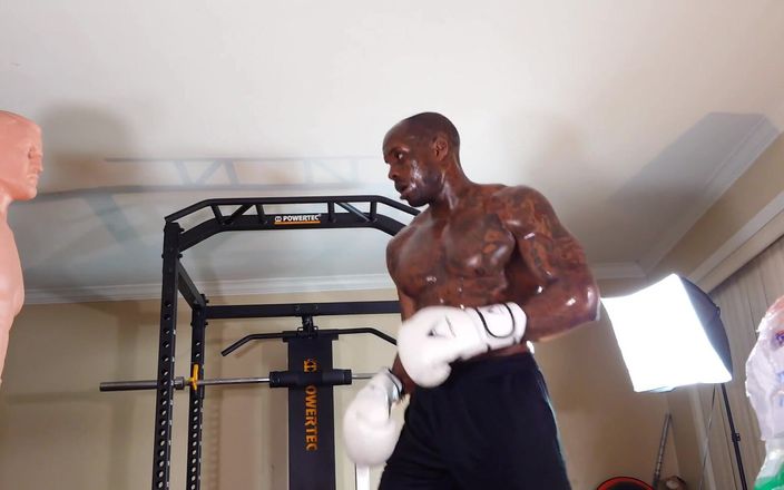 Hallelujah Johnson: L&amp;#039;allenamento di boxe con un impiego di un addestramento plyometrico...
