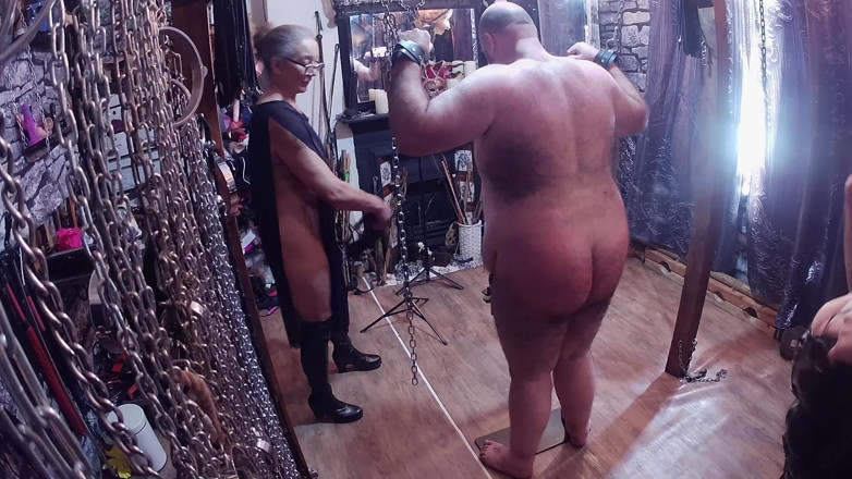 Aaexperiencesltd: Bagian 2:- domina satana menghukum booboo dengan cbt clamp dan blackberrymilf
