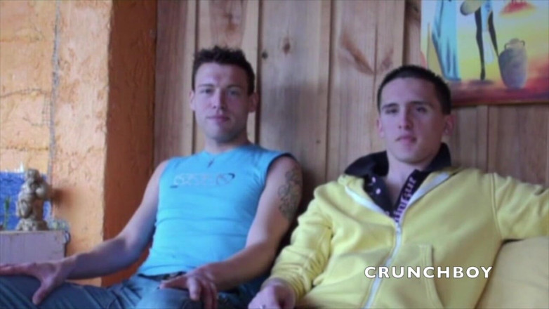 Crunch Boy: Follada por Andy para su primera sesión de porno gay