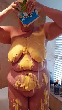 Någon för custard!