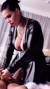 Menangkap rakan sebilik