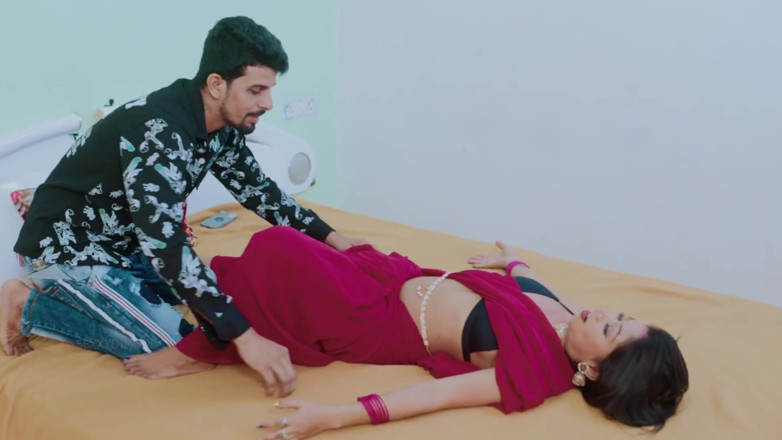 Kilash: Hot Desi Indian Assam Pornstar Gargi First Time in Saree...