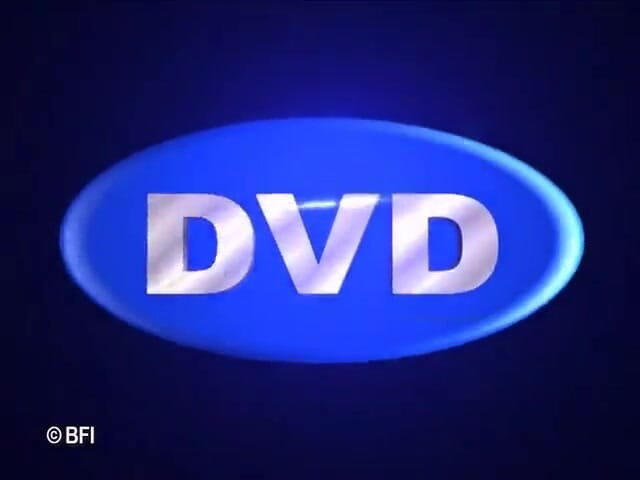 Battle of the asses and pussies: 1 hodina retro hardcore porno DVD
