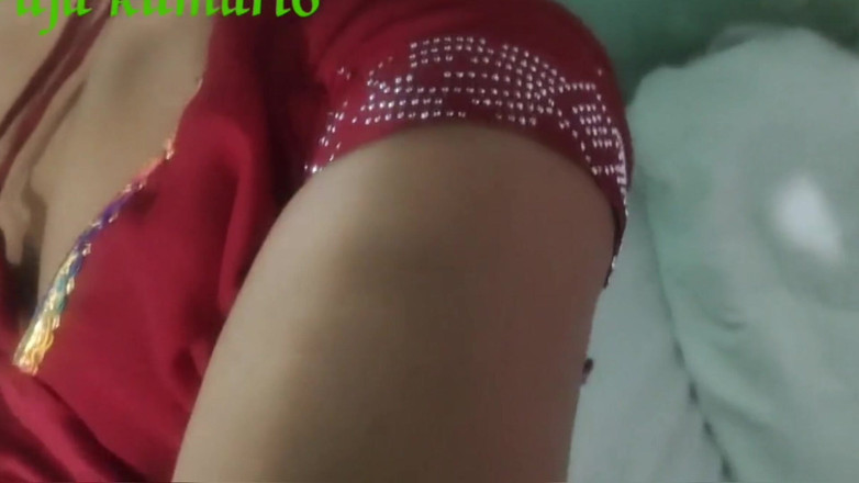 Hot Nisha bhabhi: Ibu-ibu india mecahin susunya di kamar mandi